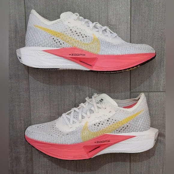 Nike ZoomX VaporFly Next% 3 Road Racing Shoe DV4130-101 Women's Sz 5.5 MSRP $260 - Picture 1 of 10